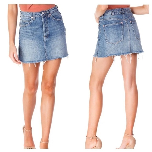 Free People - Rugged A-Line Denim Mini Skirt in Blue size 29 - Picture 3 of 14